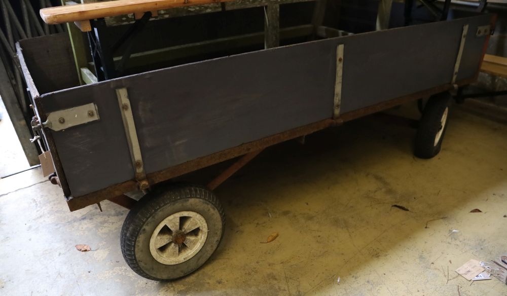 A painted wooden trailer, 102 x 200cm